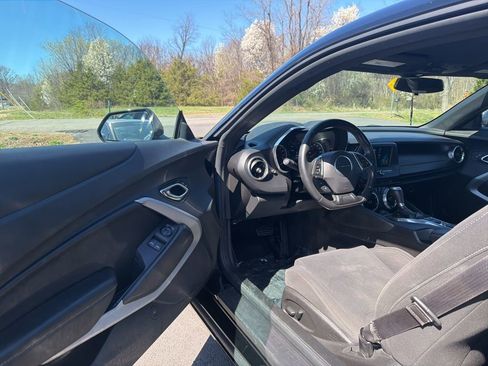 Used 2016 Chevrolet Camaro LT image 19