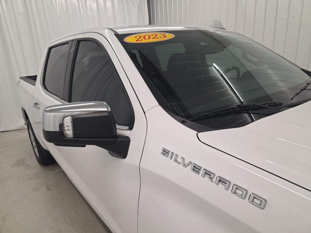 Used 2023 Chevrolet Silverado 1500 LTZ AWD/4WD image 5