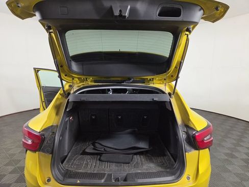 Used 2024 Chevrolet Trax ACTIV w/ Sunroof Package FWD image 32
