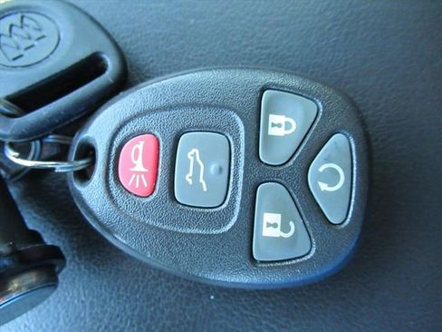 Used 2015 Buick Enclave Premium w/ Experience Buick Package FWD image 29