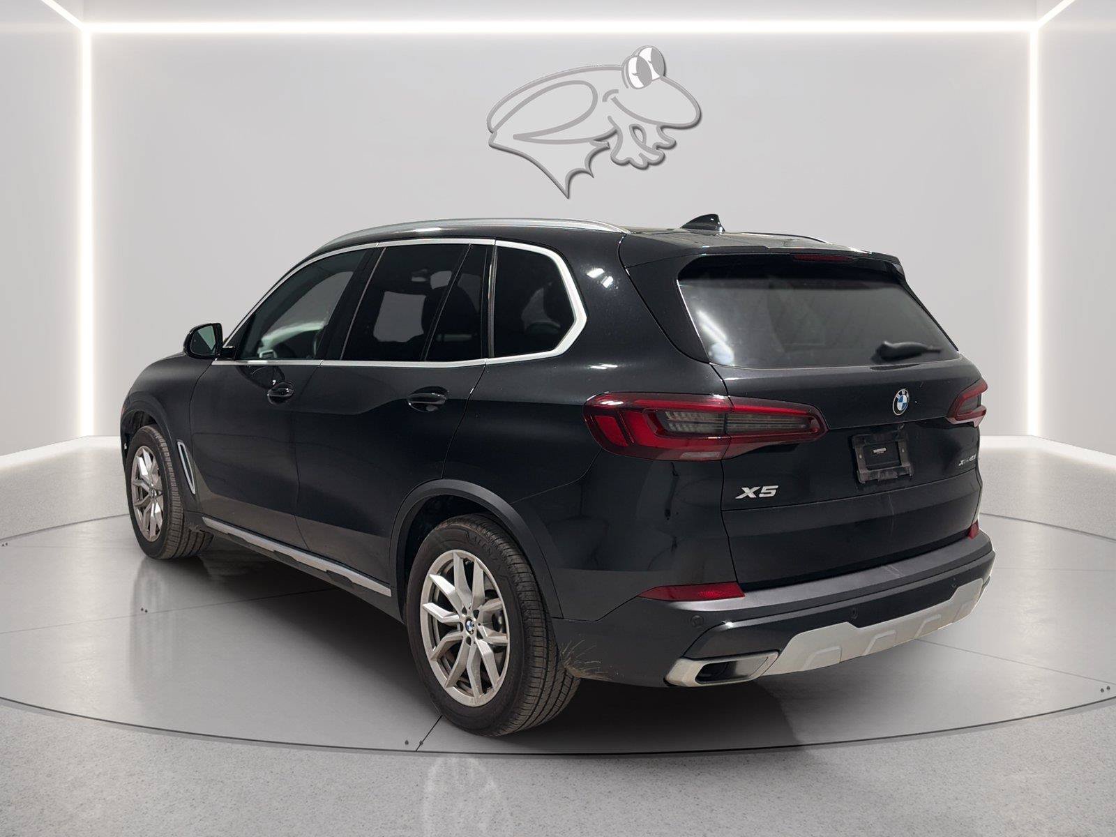 Used 2023 BMW X5 xDrive40i AWD/4WD image 3