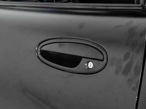 Used 2002 Chevrolet Corvette Z06 w/ Memory Pkg image 27