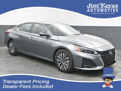 Used 2024 Nissan Altima 2.5 SV