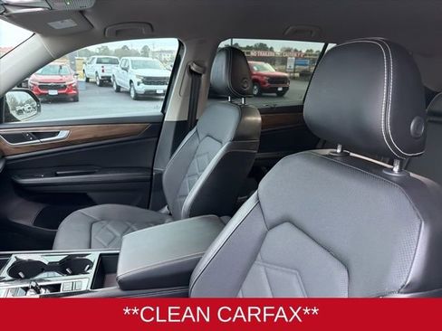 Used 2024 Volkswagen Atlas SE image 8