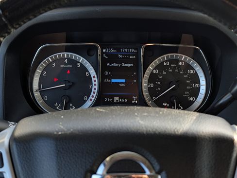 Used 2019 Nissan Titan SL w/ Texas Titan Edition image 31