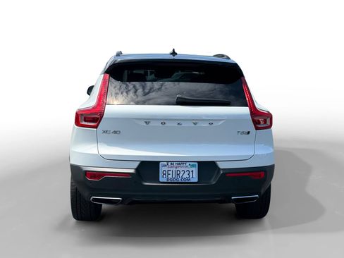 Used 2019 Volvo XC40 T5 R-Design AWD/4WD image 4
