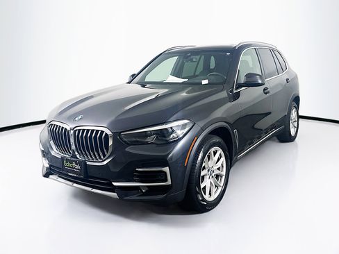 Used 2023 BMW X5 xDrive40i w/ Premium Package image 3