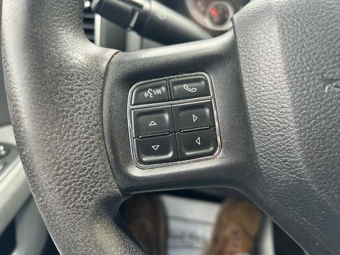 Used 2015 RAM 1500 Classic SLT AWD/4WD image 17
