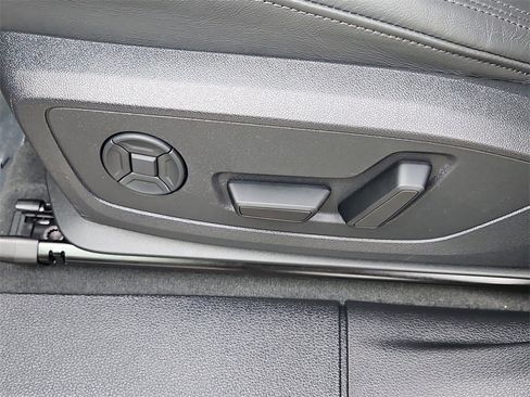 Certified 2025 Audi Q3 2.0T Premium w/ Convenience Package image 24