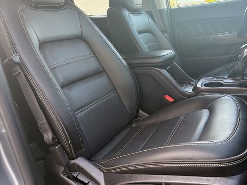 Used 2022 GMC Canyon Denali AWD/4WD image 9