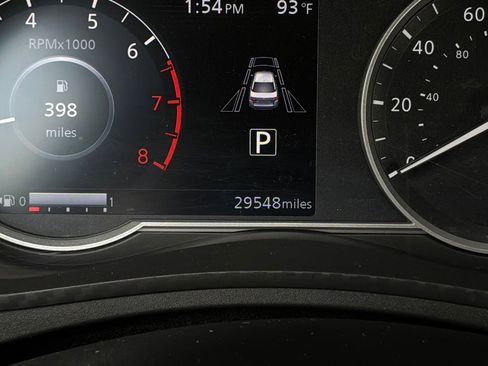 Used 2025 Nissan Versa SV FWD image 34