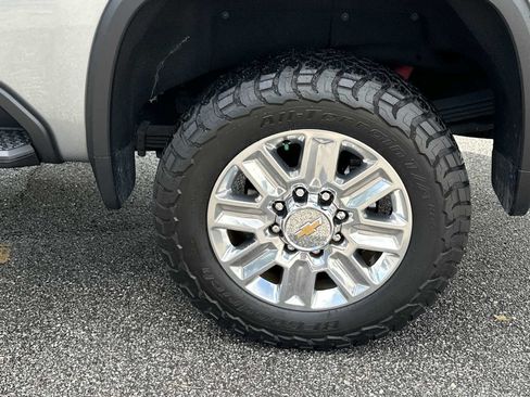 Certified 2025 Chevrolet Silverado 2500 High Country w/ Technology Package AWD/4WD image 12