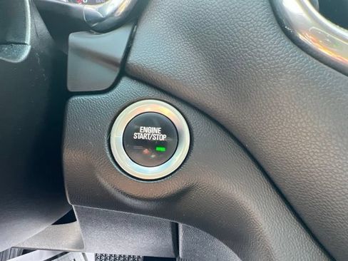 Used 2020 Chevrolet Equinox LT AWD/4WD image 29