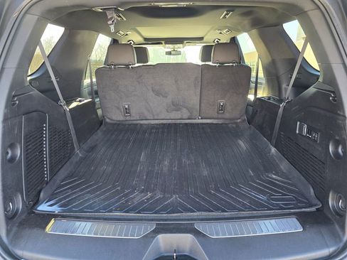 Used 2022 Chevrolet Tahoe Z71 w/ Luxury Package image 14