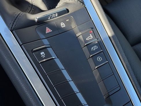 New 2025 Porsche 718 Cayman image 23