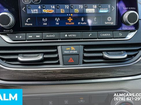 Used 2025 Nissan Altima 2.5 SV image 40