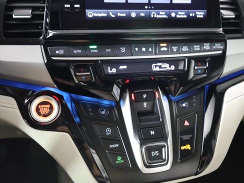 New 2026 Honda Odyssey Touring image 15