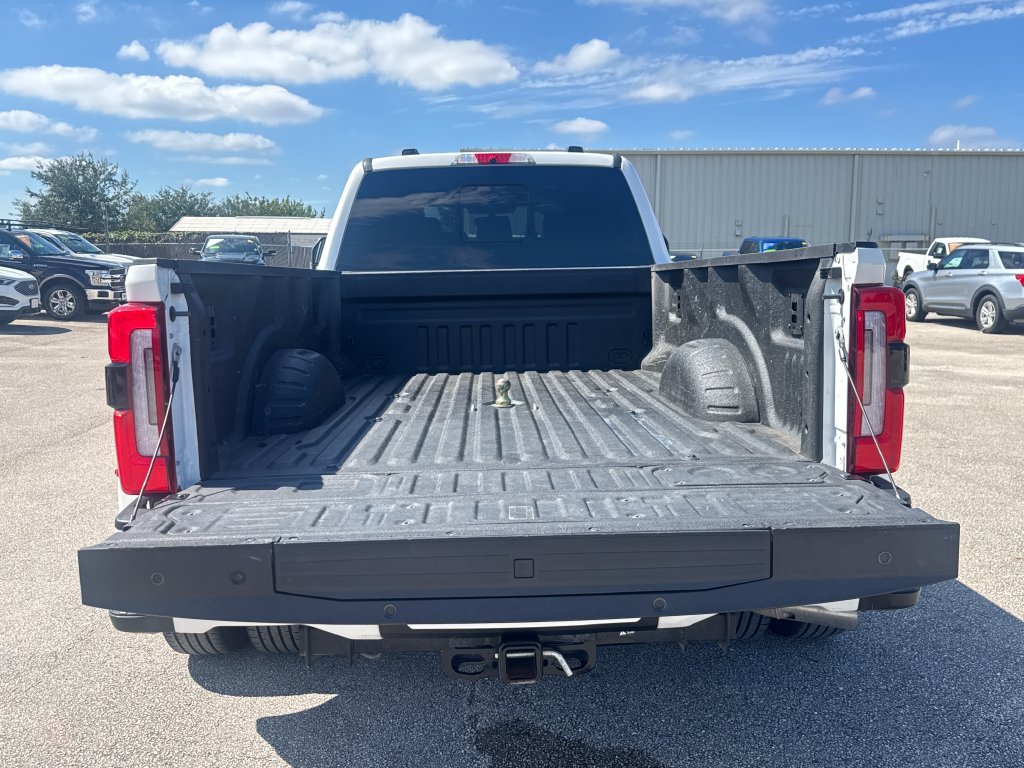 Used 2024 Ford F350 Platinum w/ FX4 Off-Road Package AWD/4WD image 30