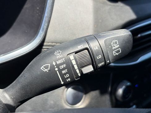 Used 2020 Hyundai Santa Fe SEL FWD image 10