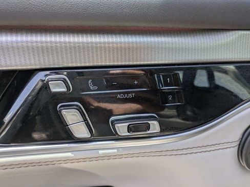 Used 2023 Jeep Grand Wagoneer L 4WD w/ Flexible Seating Group image 22
