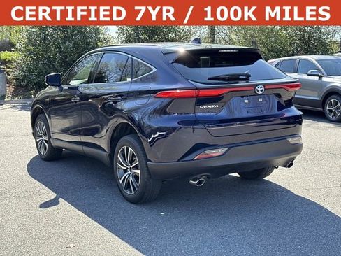 Used 2024 Toyota Venza LE image 4