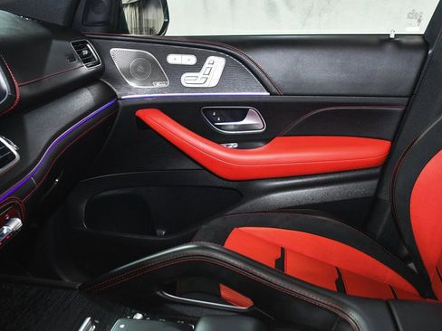 Used 2025 Mercedes-Benz GLE 53 AMG 4MATIC image 55