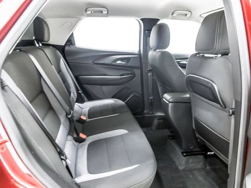 Used 2024 Chevrolet TrailBlazer LT FWD image 34
