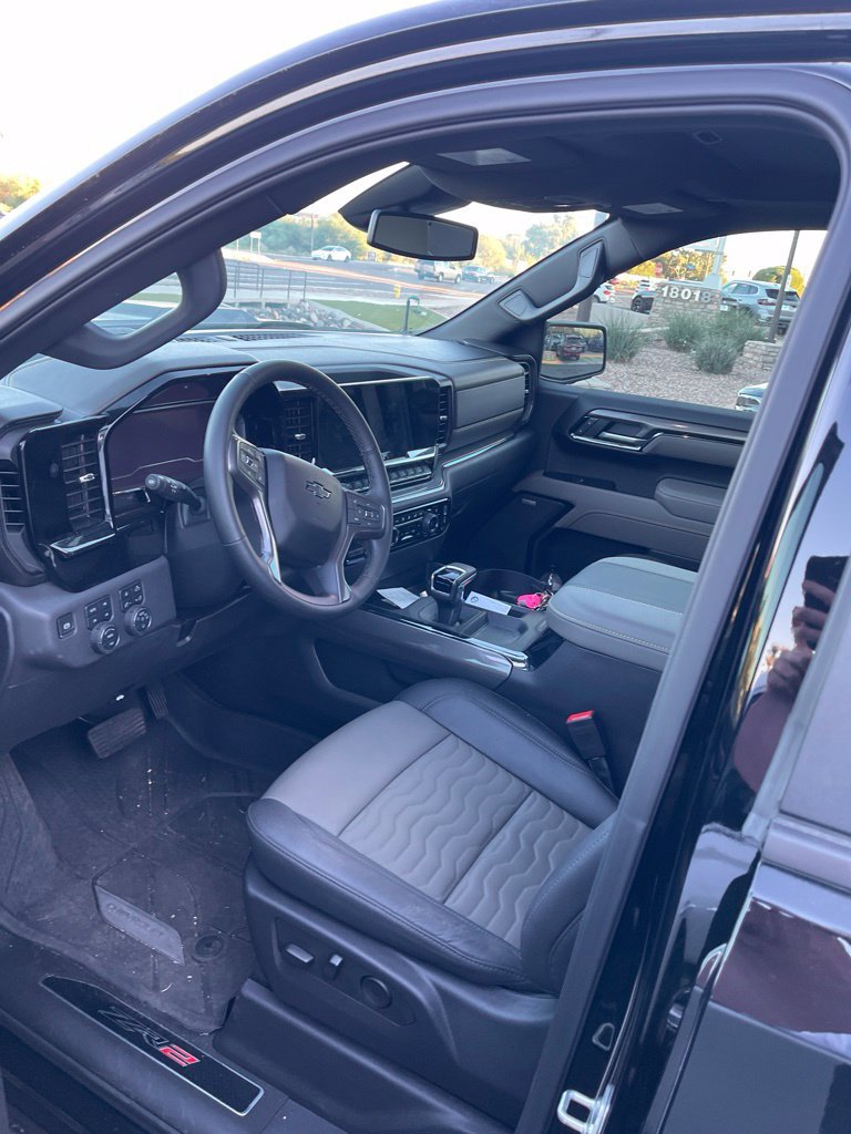Used 2025 Chevrolet Silverado 1500 ZR2 AWD/4WD image 8