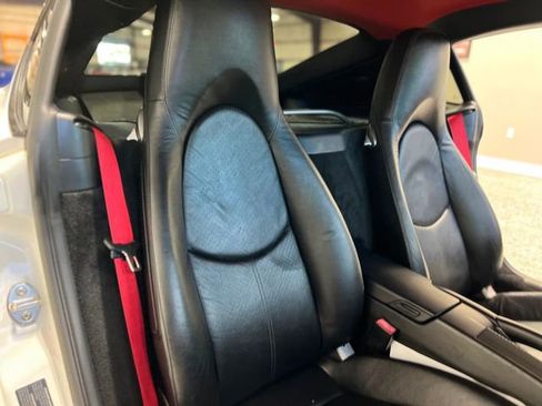 Used 2006 Porsche Cayman S image 25