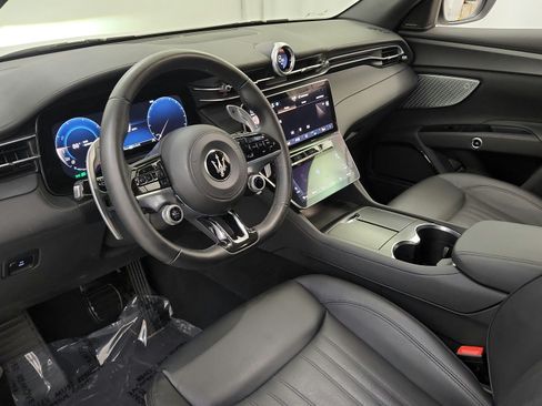 Used 2023 Maserati Grecale GT AWD/4WD image 16