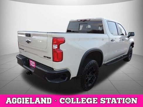 Certified 2026 Chevrolet Silverado 1500 ZR2 w/ Dark Appearance Package AWD/4WD image 4
