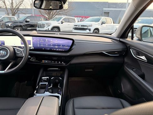 Used 2025 Buick Envision Preferred image 27