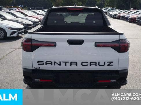 Certified 2025 Hyundai Santa Cruz SEL image 6