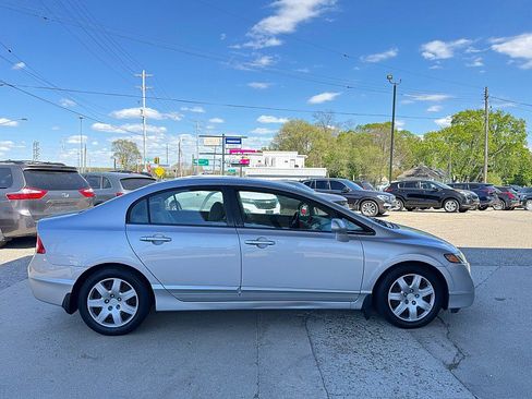 Used 2011 Honda Civic LX image 3