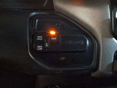 Used 2021 RAM 2500 Tradesman AWD/4WD image 23