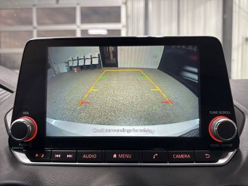 Used 2022 Nissan Sentra SV w/ Trunk Package image 8