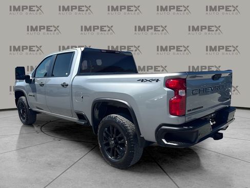 Used 2025 Chevrolet Silverado 2500 Custom w/ Custom Value Package AWD/4WD image 3