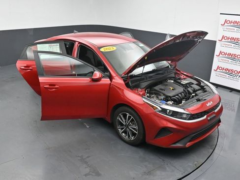 Used 2023 Kia Forte LXS FWD image 39