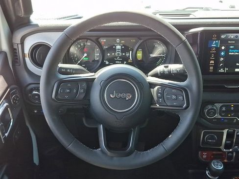 Used 2025 Jeep Wrangler Unlimited Sport S 4xe AWD/4WD image 19