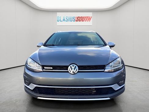 Used 2019 Volkswagen Golf Alltrack SE image 8