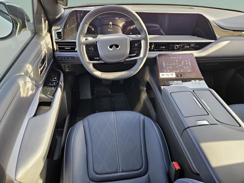 New 2026 INFINITI QX80 4WD image 12