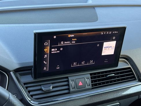 Used 2023 Audi SQ5 Prestige w/ Prestige Package image 16