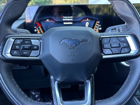 Used 2025 Ford Mustang GT Premium image 22
