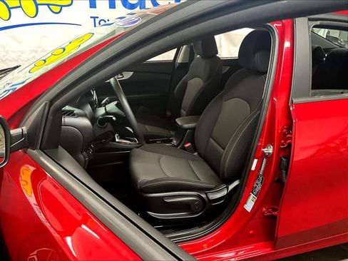 Used 2022 Kia Forte LXS w/ LXS Technology Package image 10
