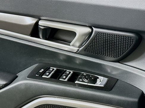 Used 2025 Kia Telluride S image 15