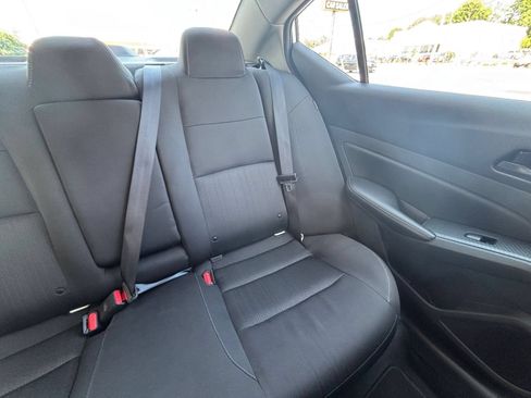 Used 2025 Nissan Altima 2.5 SV FWD image 32