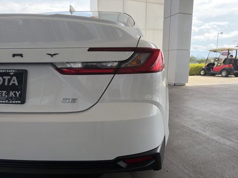 Certified 2025 Toyota Camry SE FWD image 9