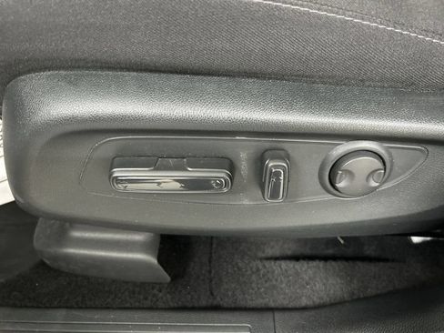 Used 2024 Honda CR-V EX image 10
