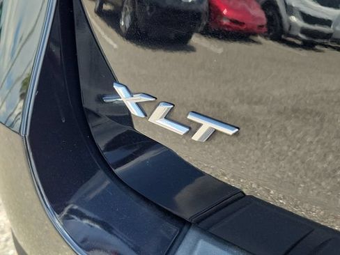 Used 2023 Ford Explorer XLT RWD image 9