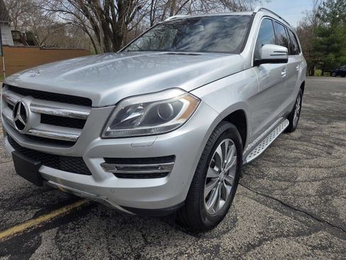 Used 2014 Mercedes-Benz GL 450 4MATIC image 2